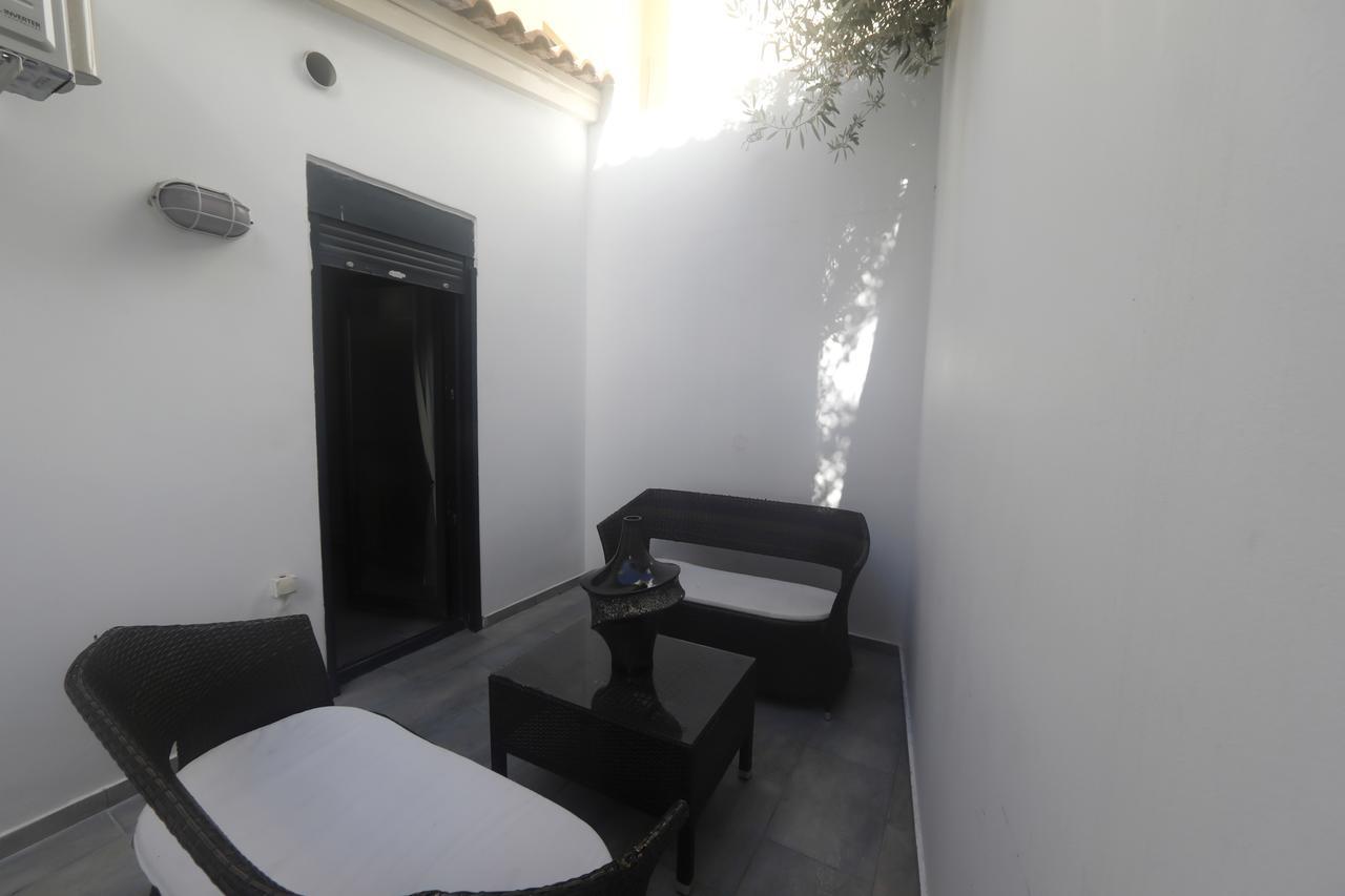 Gazi Boutique Apartment 2 アテネ エクステリア 写真